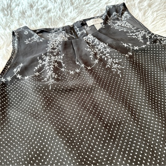 LOFT Embroidered Dot Sleeveless Blouse with Zip Up Back | Size M - Picture 5 of 12